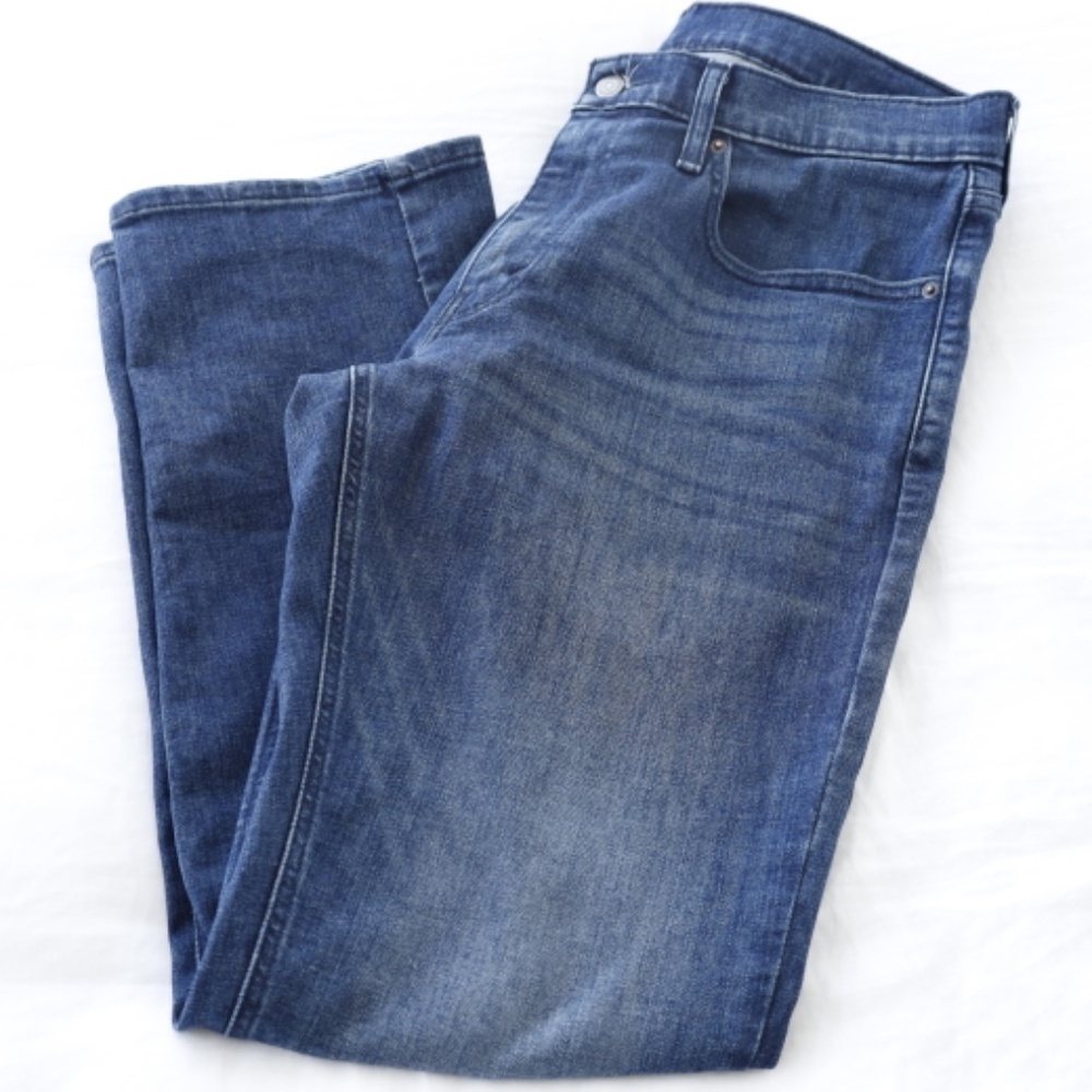 Levi Strauss & Co 541 Athletic Cut Jeans - Picture 3 of 8